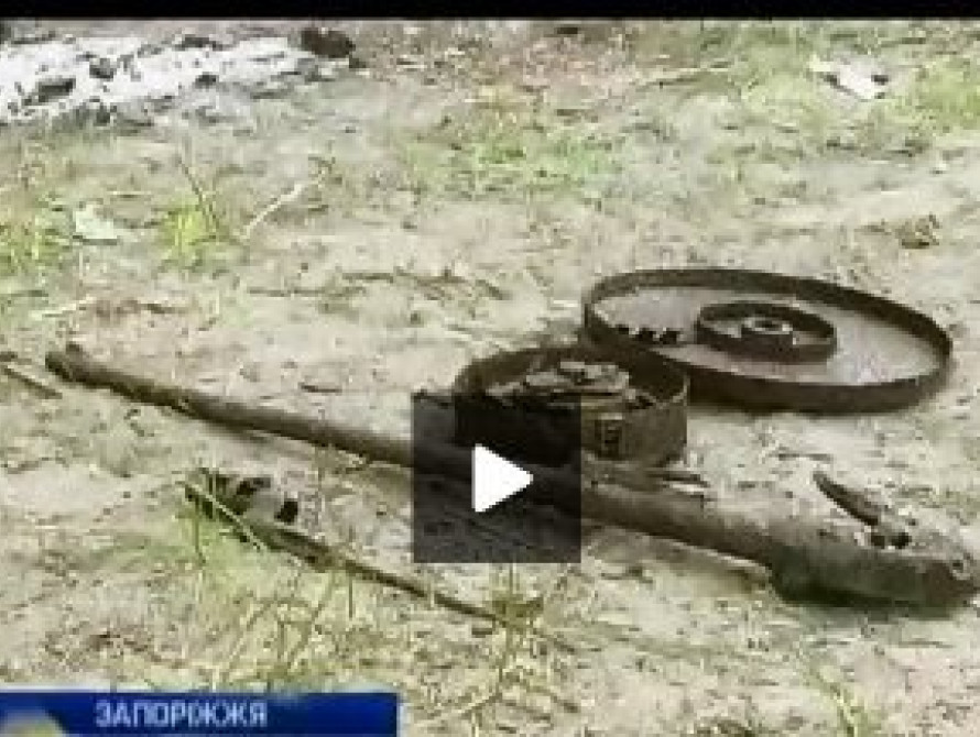 В Запорожье рыбаки нашли на дне Днепра пулемет