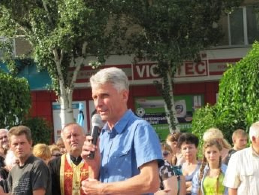 В Мелитополе прошел траурный митинг по погибшим в Луганске  