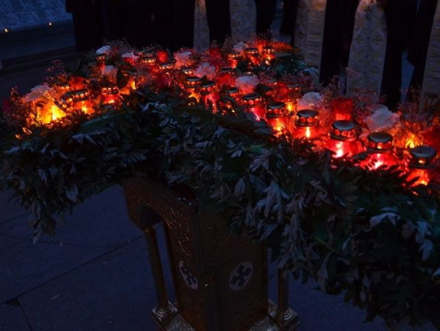 День Скорби в Запорожье: чиновники в музее и священники с венком (+фото)