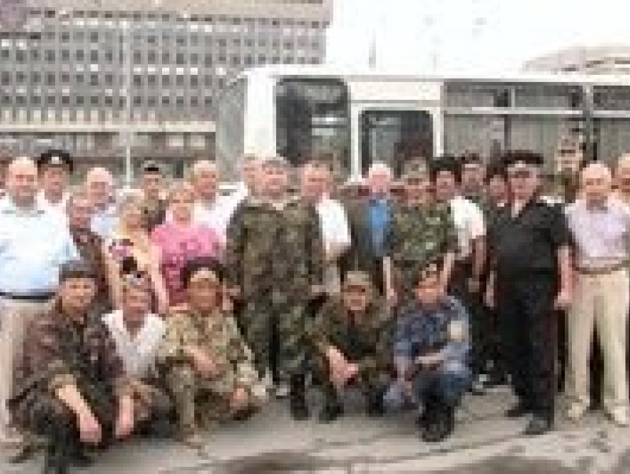 Запорожские казаки прошли Маршем Мира против аннексии Крыма 