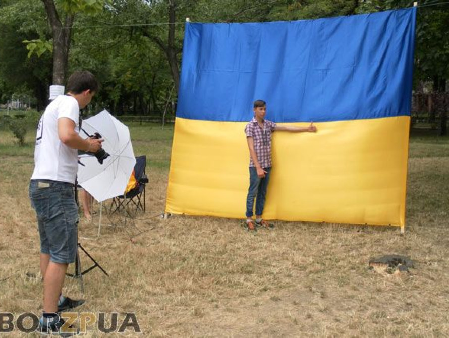 В центре  Запорожья устроили патриотическую фотосессию