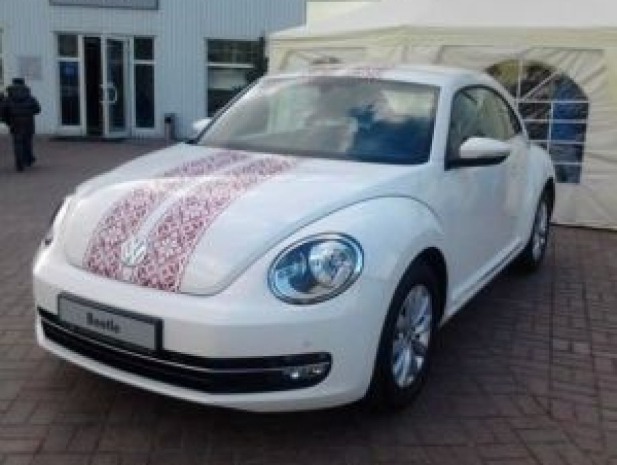 В Запорожье появились автомобили с вышиванками