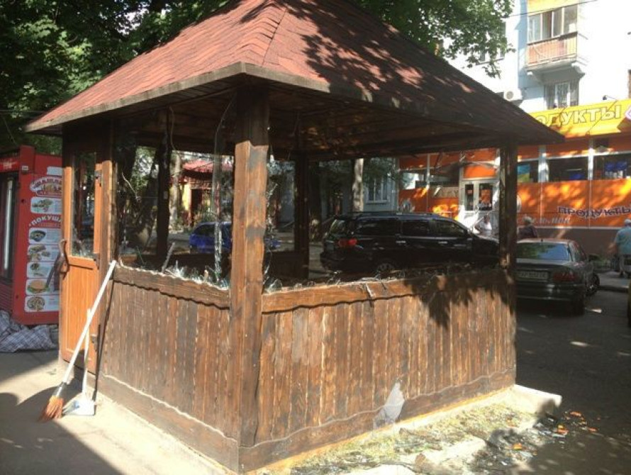 В Запорожье Самооборона призналась в разгроме кафе в центре города