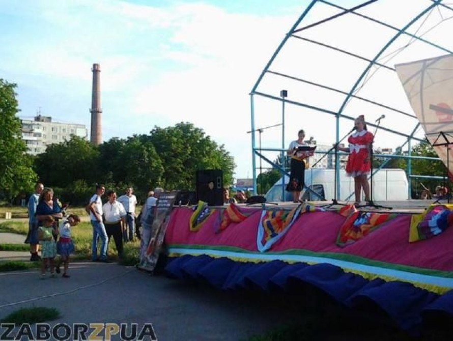 В Запорожье вместо пива предлагали бесплатный квас