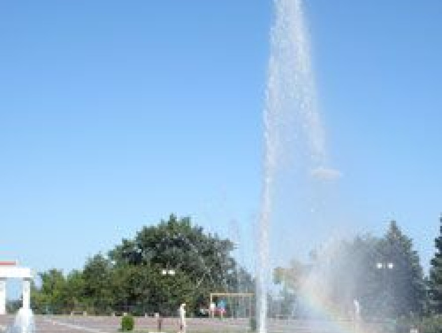 В Мелитополе запустили отремонтированный главный фонтан города