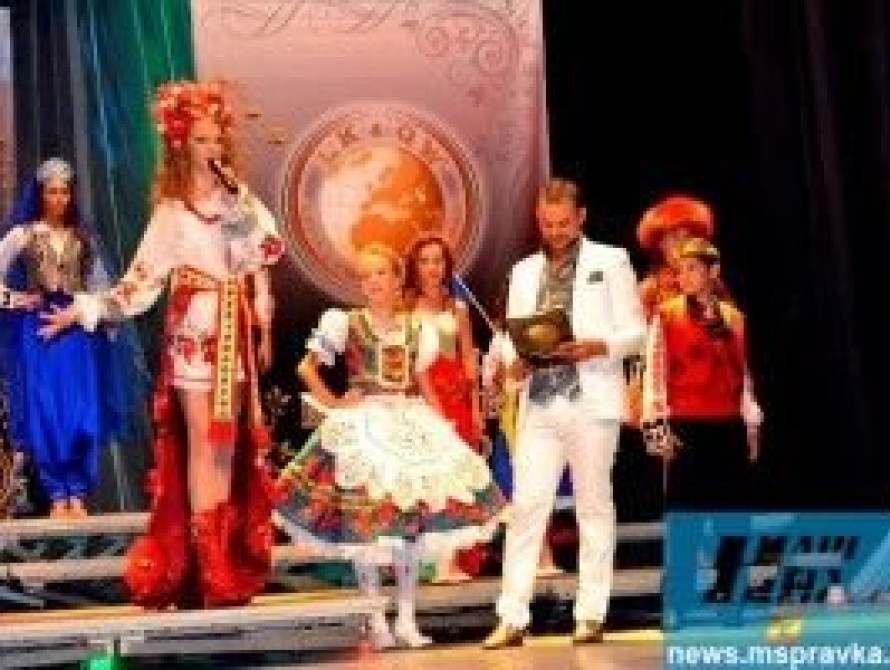 Модель из Мелитополя стала "королевой мира"