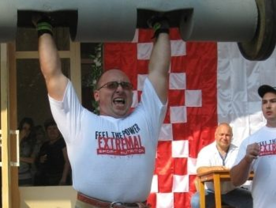 В Запорожье прошли соревнования сильнейших богатырей Украины 