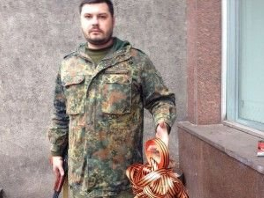 В Запорожье двое мужчин распространяли георгиевские ленты