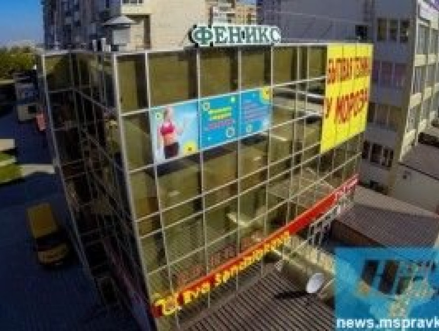 В Мелитополе пытались взорвать торговый центр (фото)