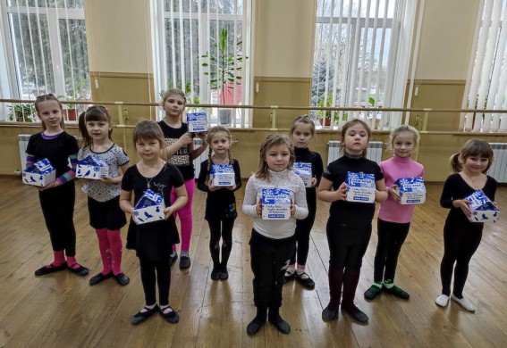 Діти Запорізької області отримали новорічні подарунки від "Нашого краю"
