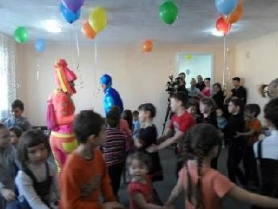 В Запорожье беженцам оборудовали комнату для игр