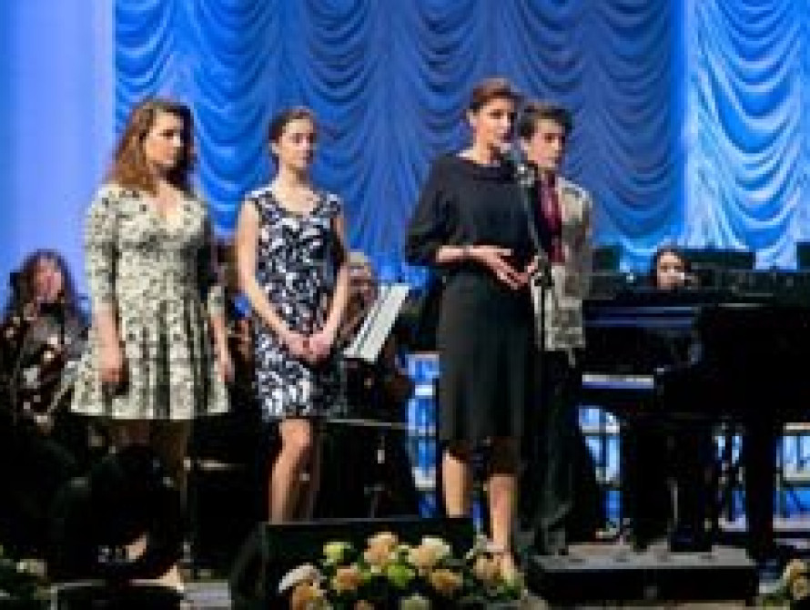 Дети Порошенко выступили на концерте в Запорожье