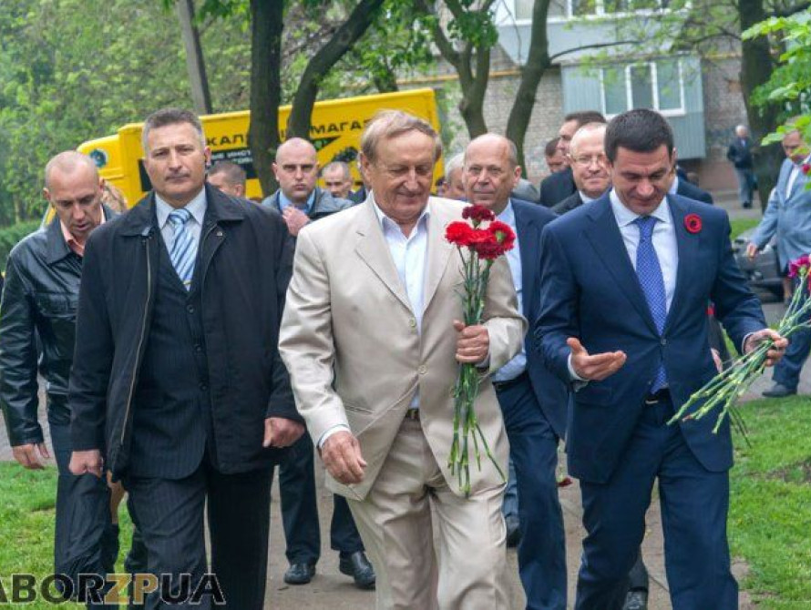 В Запорожье на 9 Мая Богуслаев не носил мак и жаловался на отсутствие красных флагов