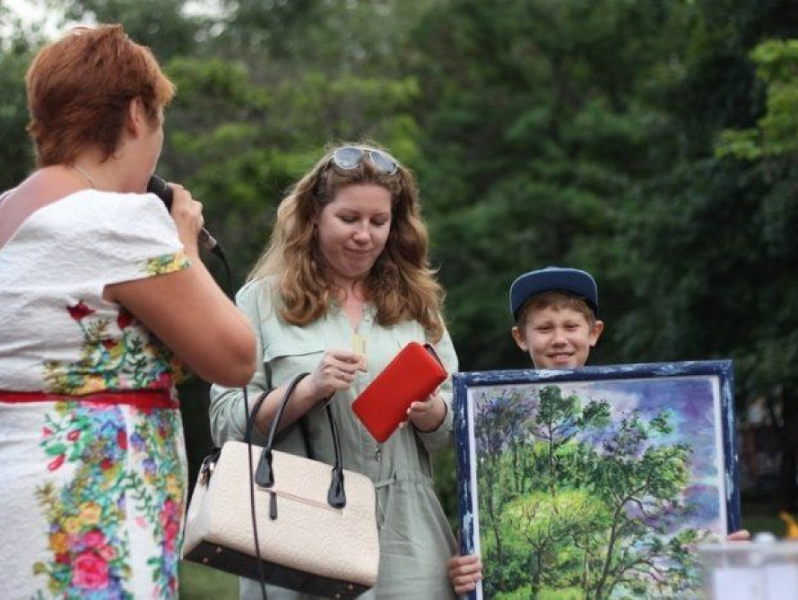 В Запорожье провели благотворительный аукцион, где лотами были медицинские обследования