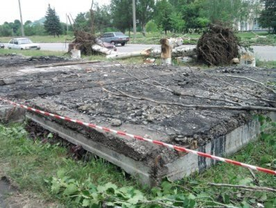 В Запорожье по улице Запорожского казачества могут не починить коллектор
