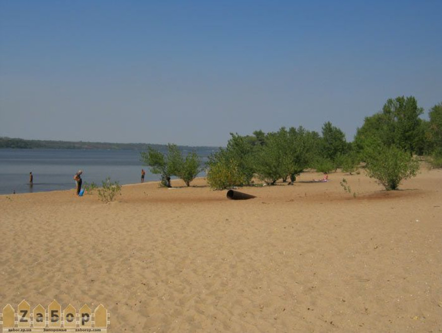 В Запорожье преобразили Молодежный пляж (фото)