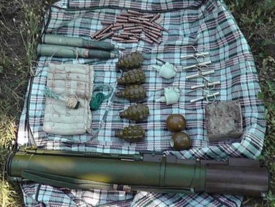 В Запорожской области мужчина незаконно хранил арсенал оружия