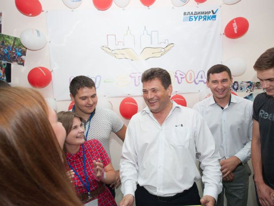 Скоро в Запорожье появятся современная остановка и велопарковка