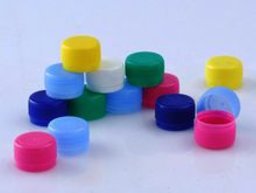 Запорожские библиотеки открыли пункты сбора пластиковых крышек на протезы бойцам АТО