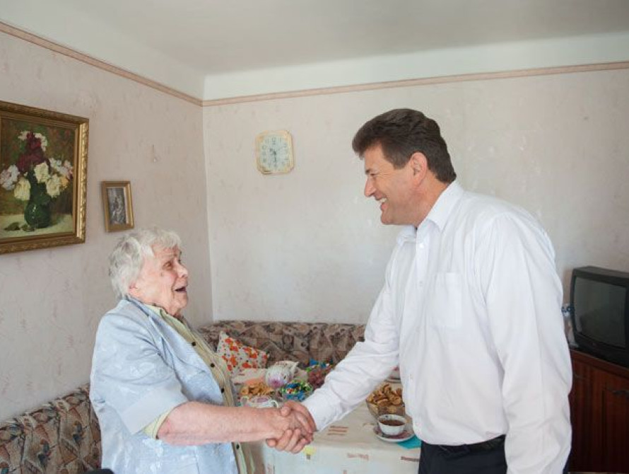 Ветеран "Запорожстали", пережившая блокаду Ленинграда, получила сюрприз