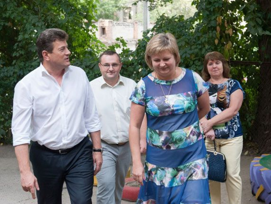 В Запорожье школа будущих спасателей и моряков получила новый медпункт