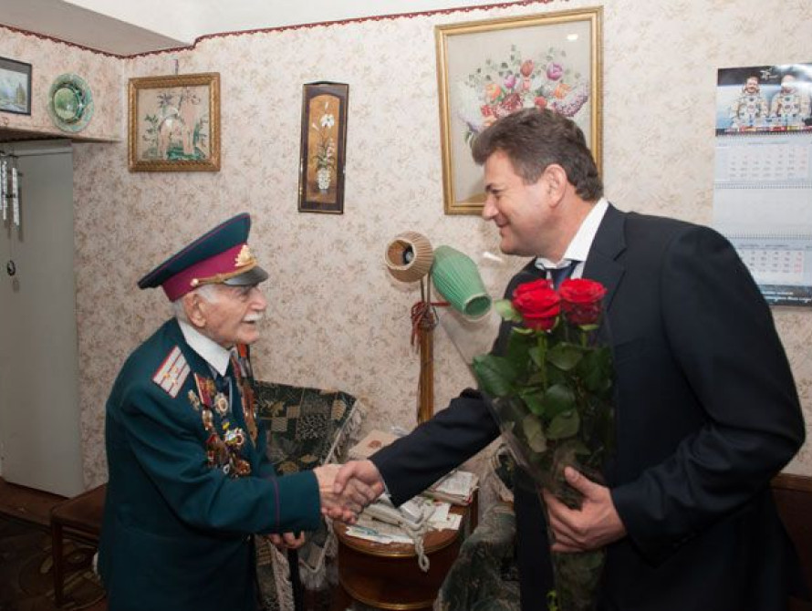 Почетный житель Запорожья врач-хирург Нури Нуриев в 95 лет продолжает лечить людей