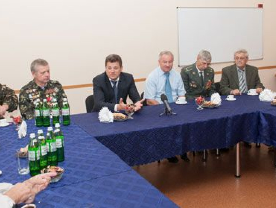 Владимир Буряк: Ветераны, защищавшие Родину, заслуживают решения своих проблем