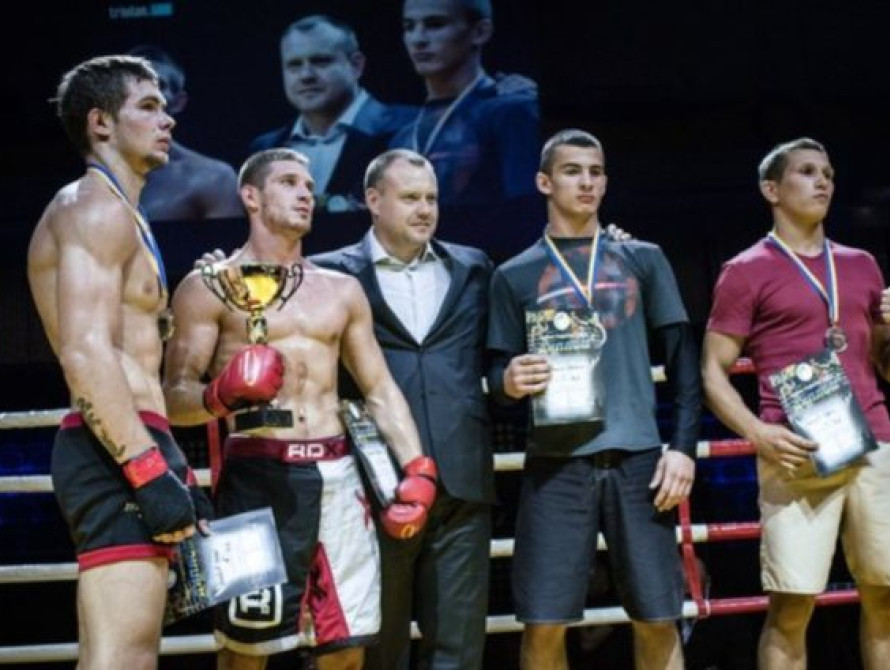 Запорожец победил в Кубке Украины по смешанным единоборствам