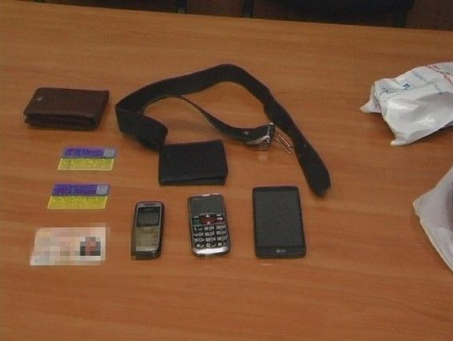 В Запорожье мужчину ограбили липовые "сотрудники СБУ" и "журналист ICTV"