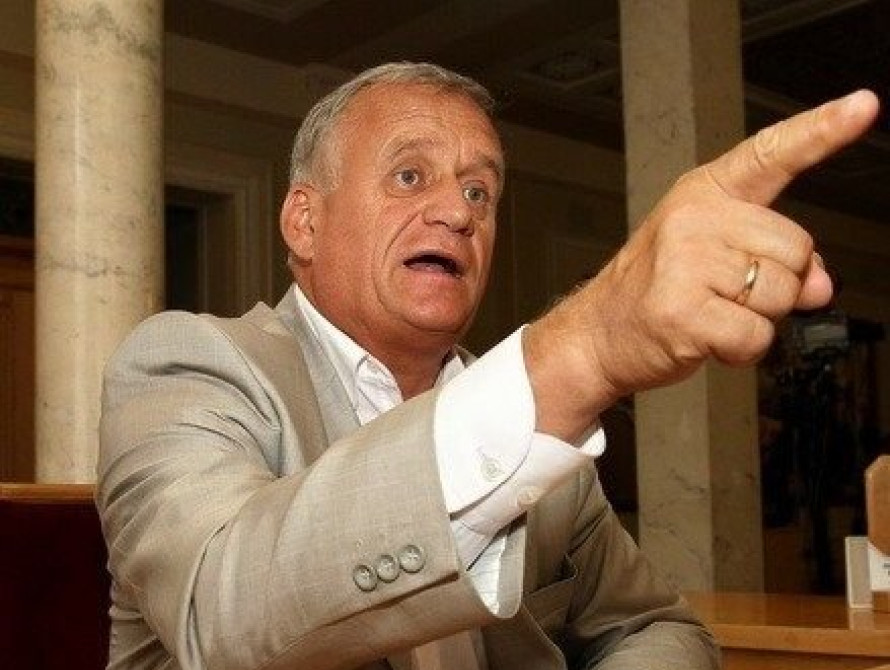 В Запорожье разыскиваемый "регионал" оформил недвижимость на дочь