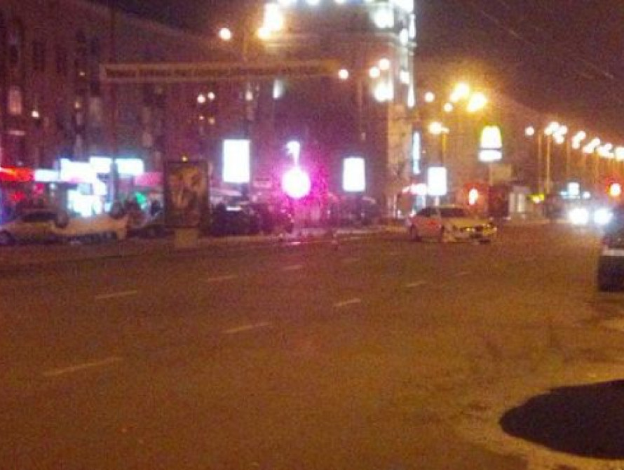 В центре Запорожья произошло тройное ДТП с иномарками, есть пострадавшие