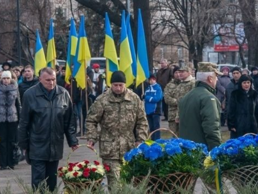 В Запорожье ко Дню ВСУ почтили память погибших бойцов АТО