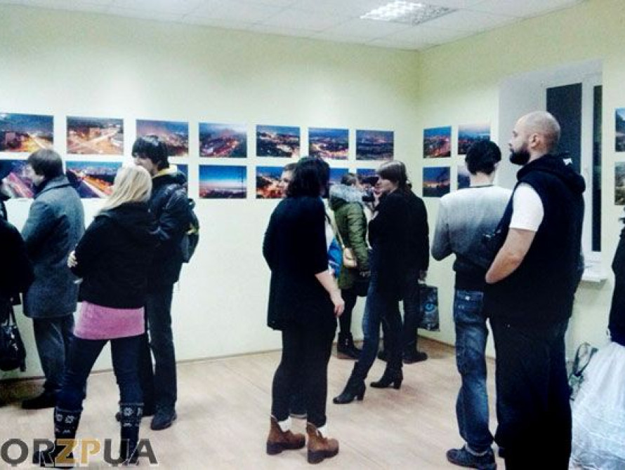 В Запорожье прошла фотовыставка ночного города