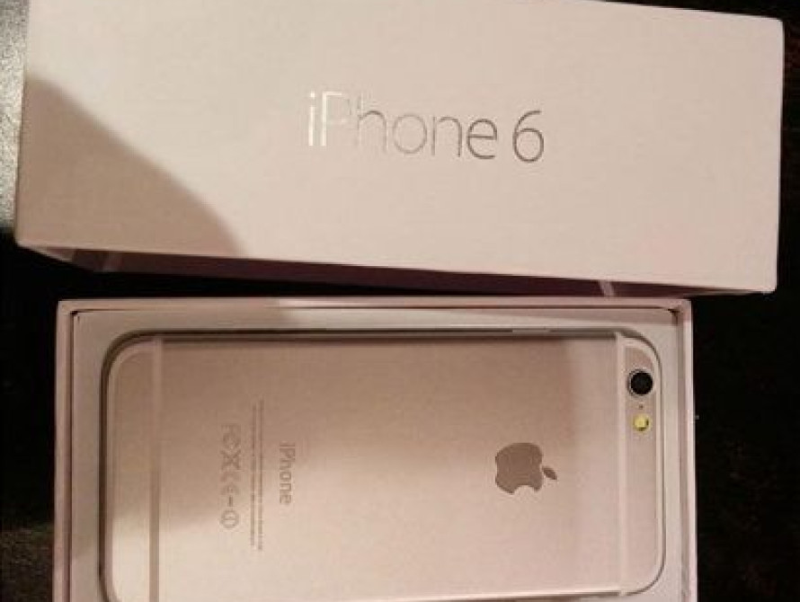 В Запорожье накрыли подпольный магазин, который торговал китайскими айфонами