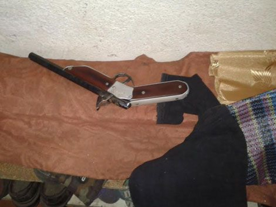 Житель Запорожской области хранил в своем доме два самопала