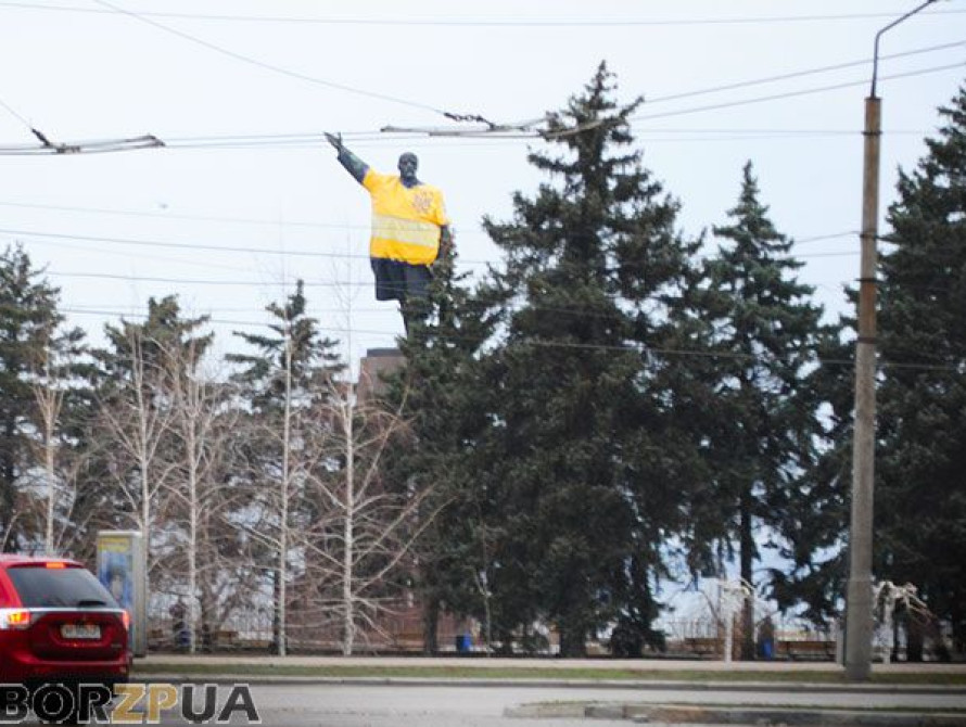 Стало известно, когда хотят начать демонтаж памятника Ленину в Запорожье