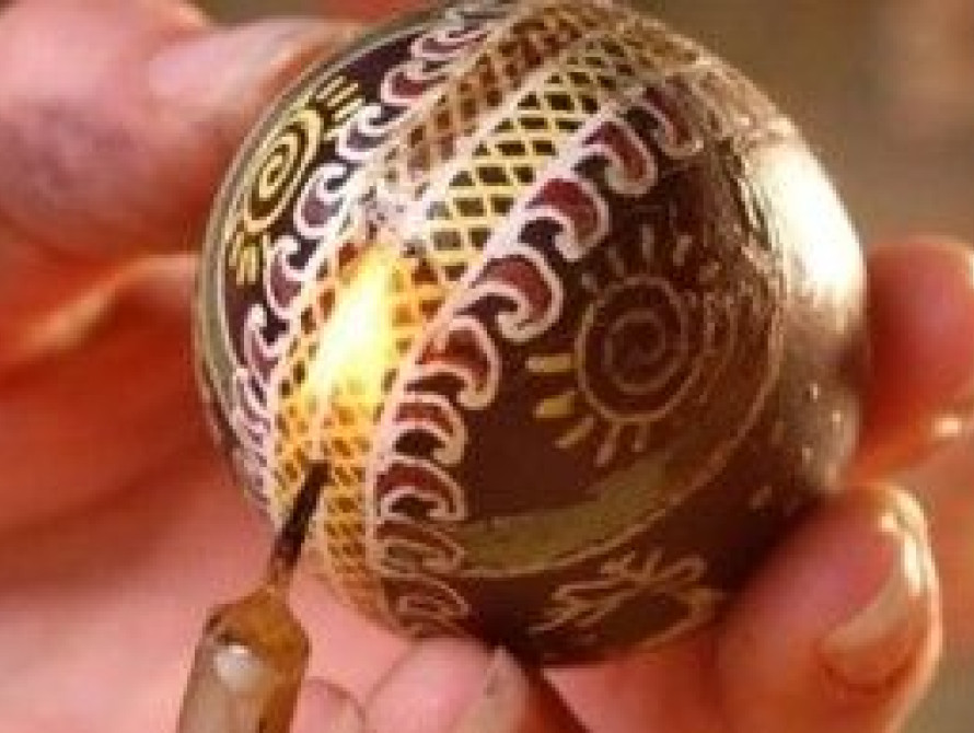 В Запорожье прошел мастер-класс по раскраске яиц (фото)