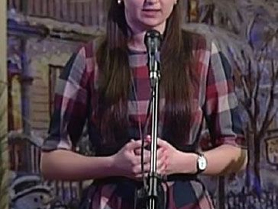 В Запорожье беженка с Донбасса презентовала сборник стихов