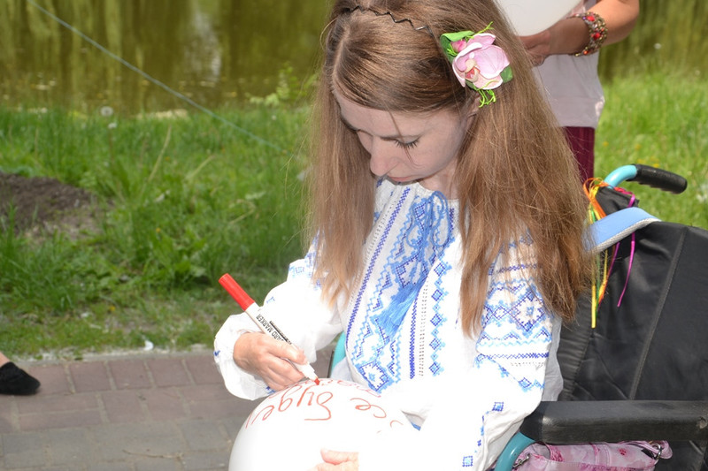 лавочка Птеродактиля в Дубовой роще